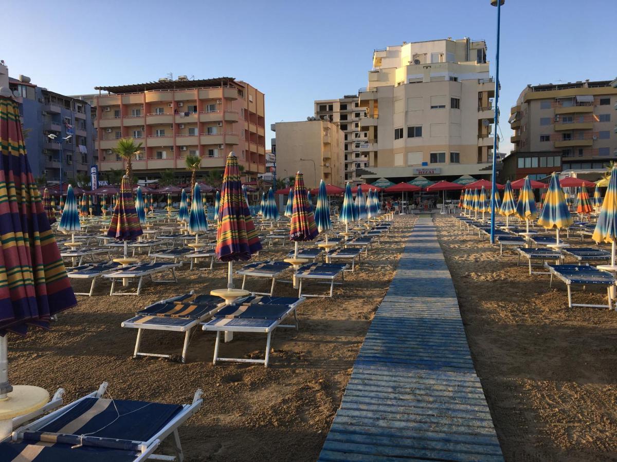 Spacious 2 Bedroom Apartment In Durres Beach Kültér fotó